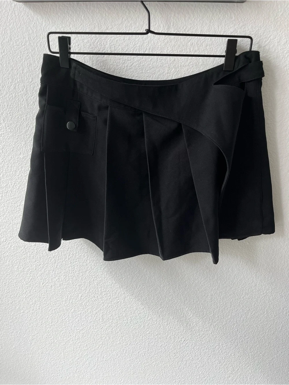 FILTER ASYMMETRICAL PLEATED SKIRT Black Mini-Darker Wavs, Dolls Kill - Picture 1 of 7